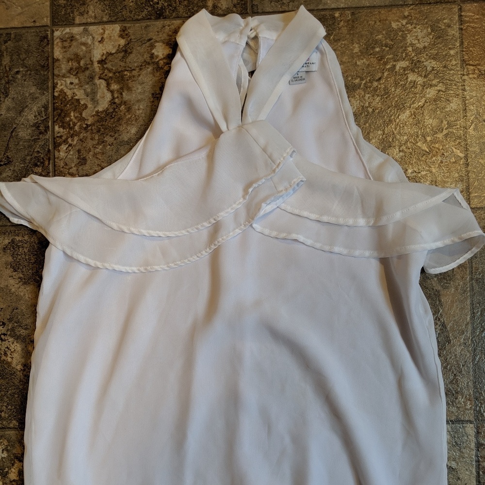 Sleeveless blouse